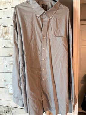 GS Men’s Light Blue Button-Down Dress Shirt